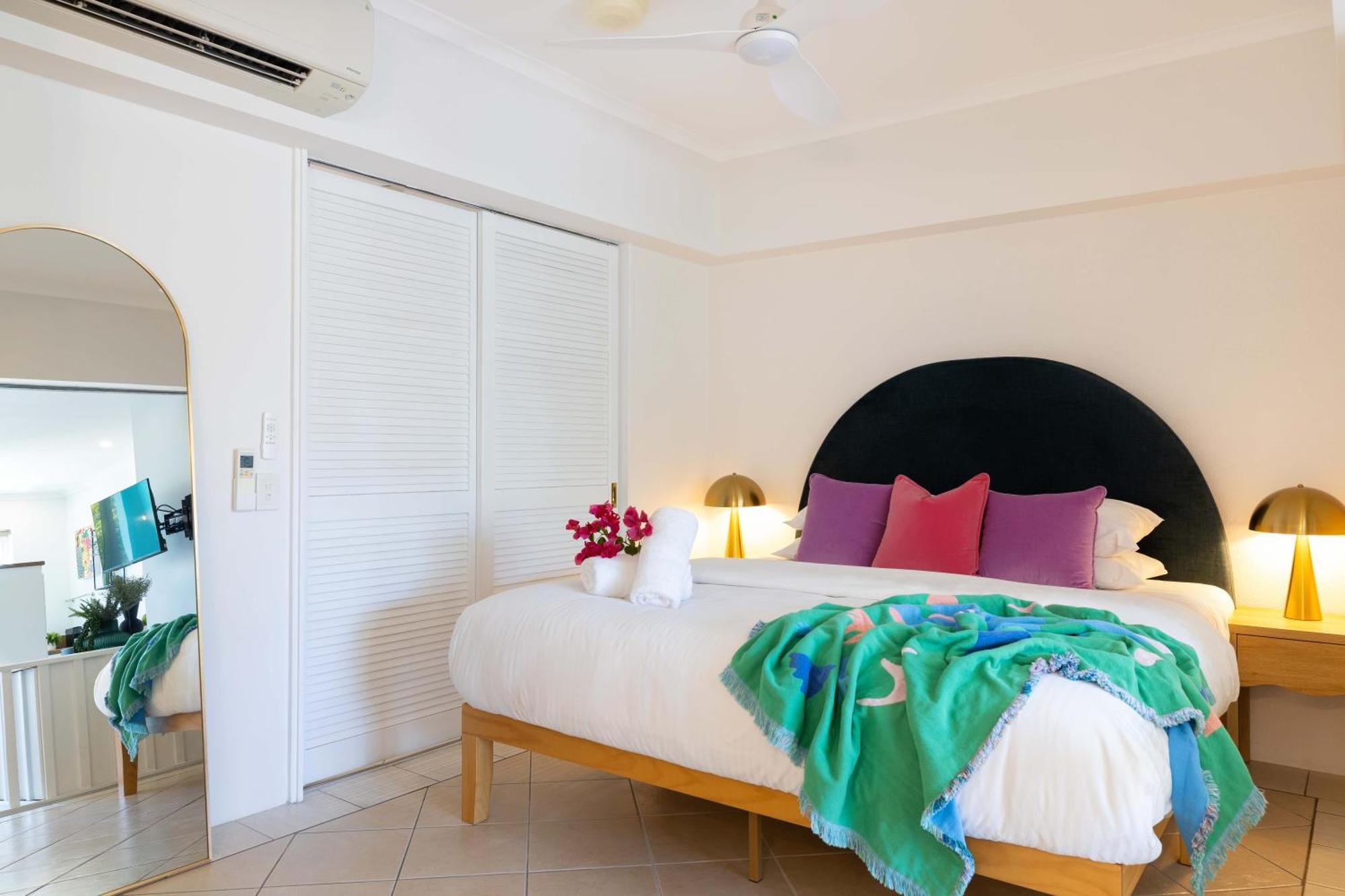 Casa Papaya Adults Only Apartment Port Douglas Exteriör bild