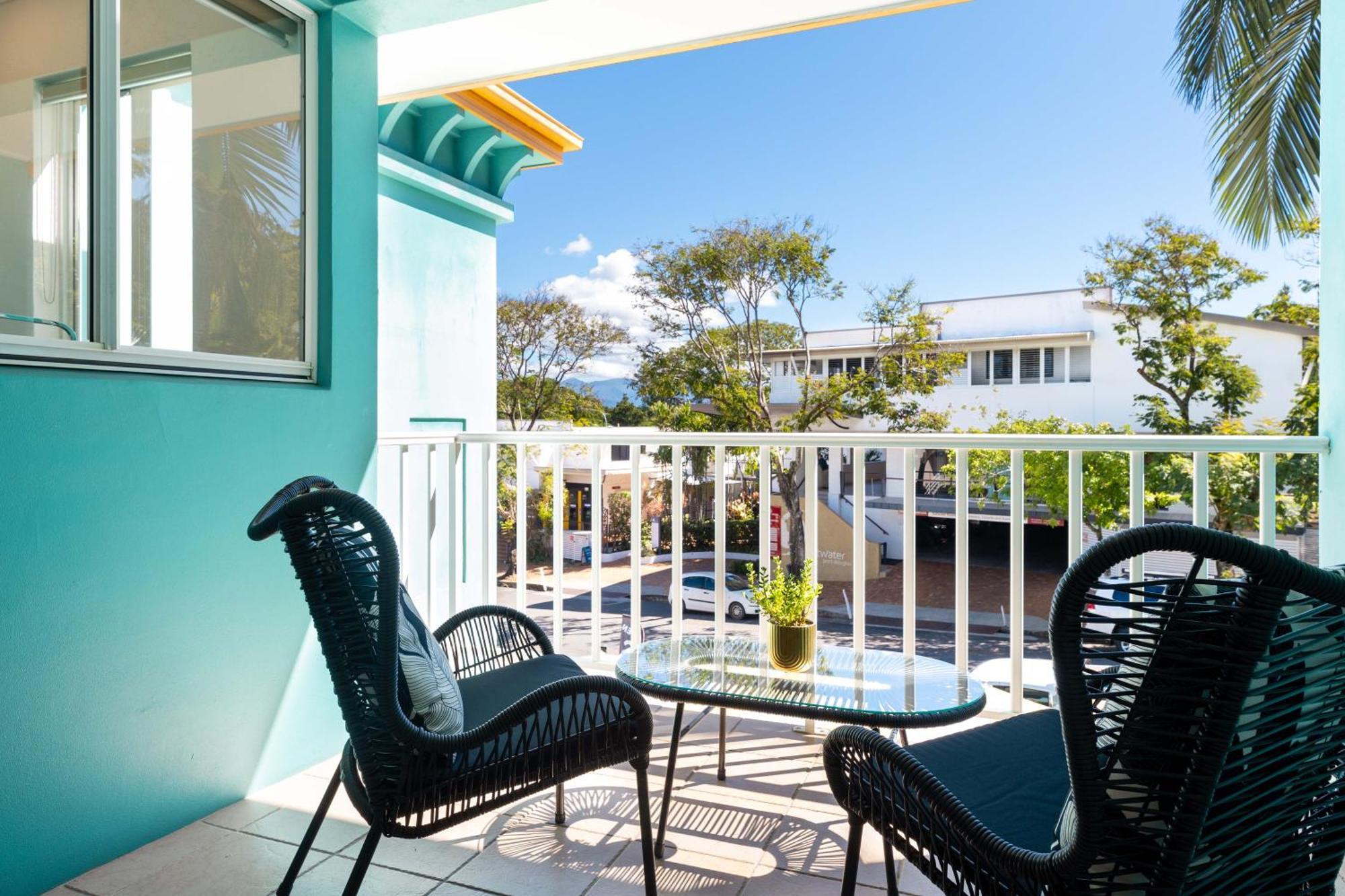 Casa Papaya Adults Only Apartment Port Douglas Exteriör bild